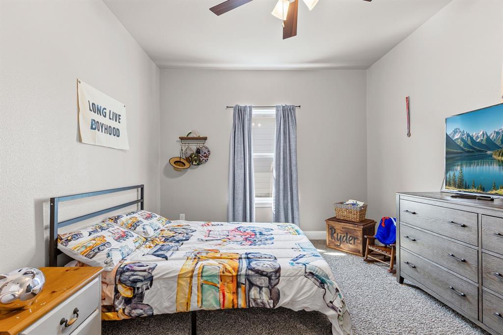 240 Marianne Circle Property Photo 18