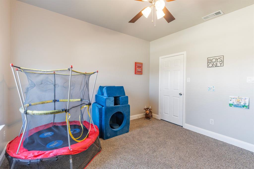240 Marianne Circle Property Photo 28