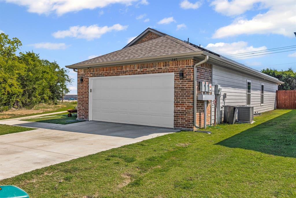 240 Marianne Circle Property Photo 37