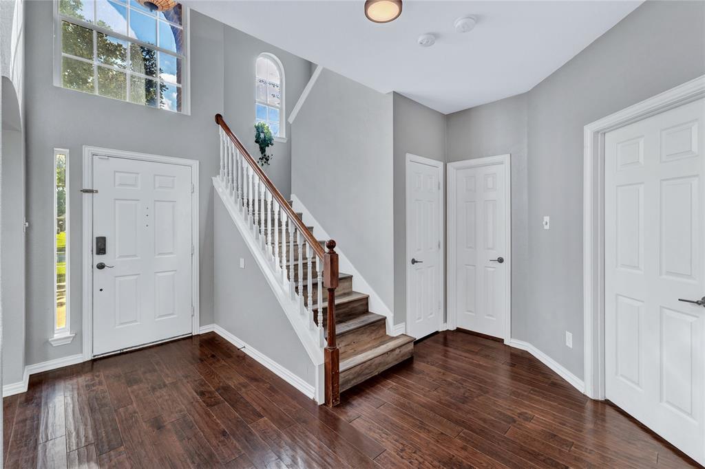 1585 Lost Creek Drive Property Photo 4