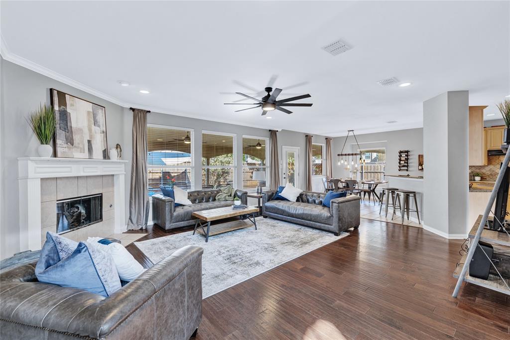 1585 Lost Creek Drive Property Photo 5