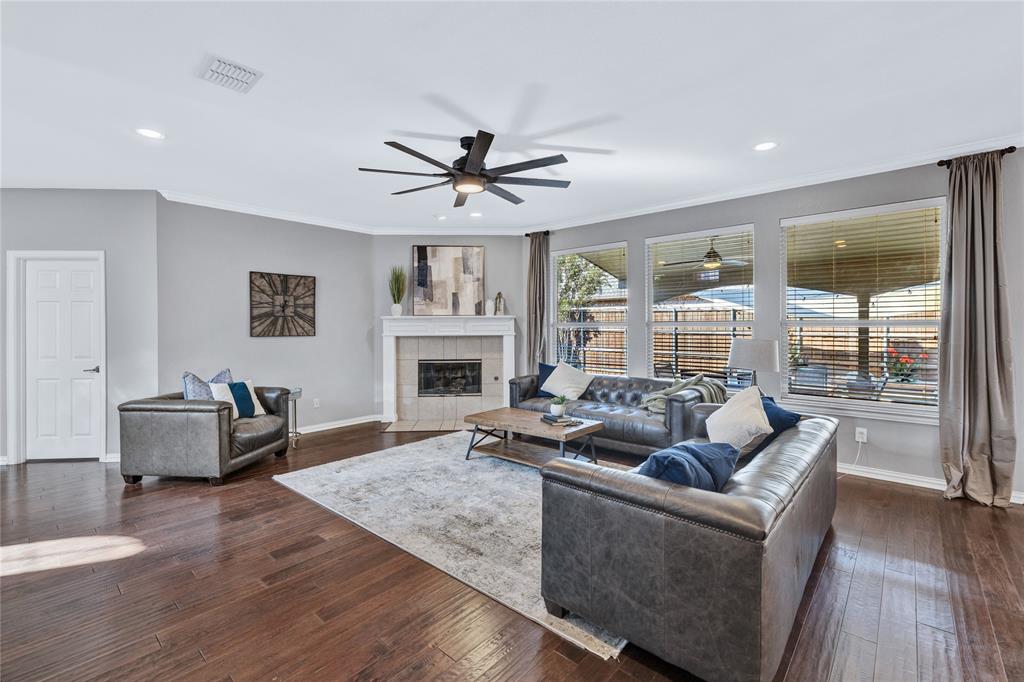 1585 Lost Creek Drive Property Photo 6