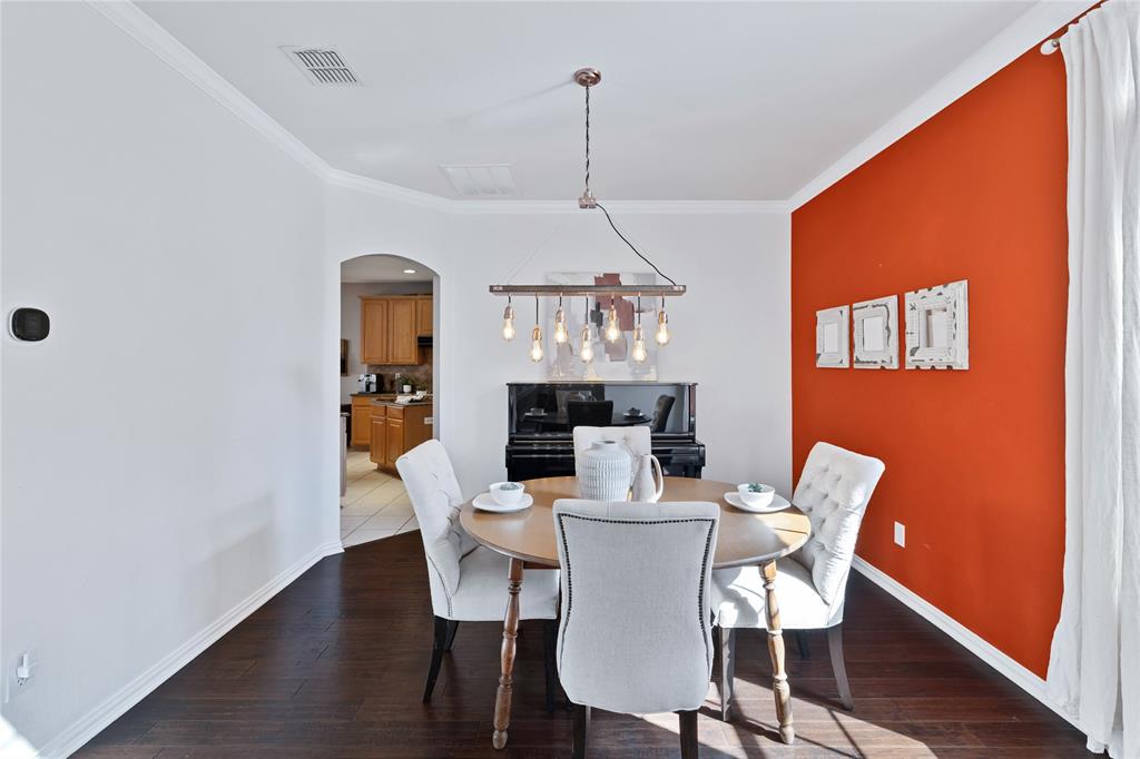 1585 Lost Creek Drive Property Photo 11