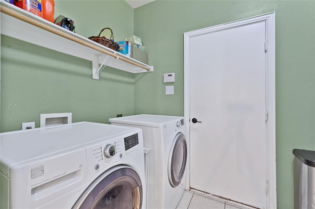 1585 Lost Creek Drive Property Photo 14