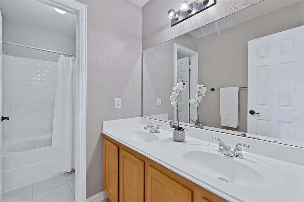 1585 Lost Creek Drive Property Photo 22