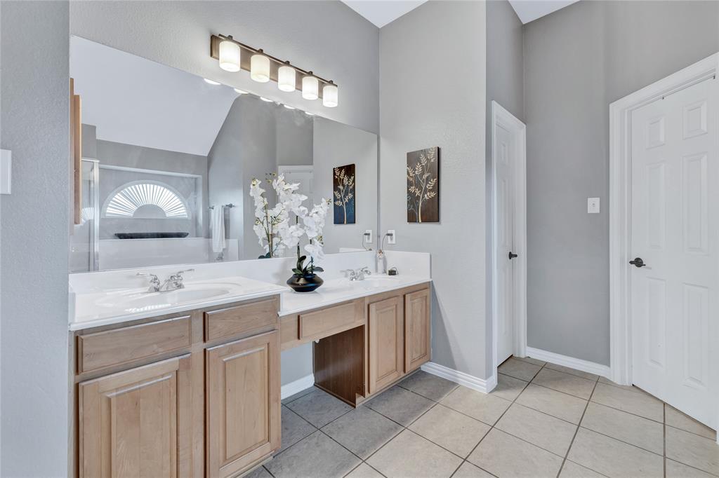 1585 Lost Creek Drive Property Photo 28