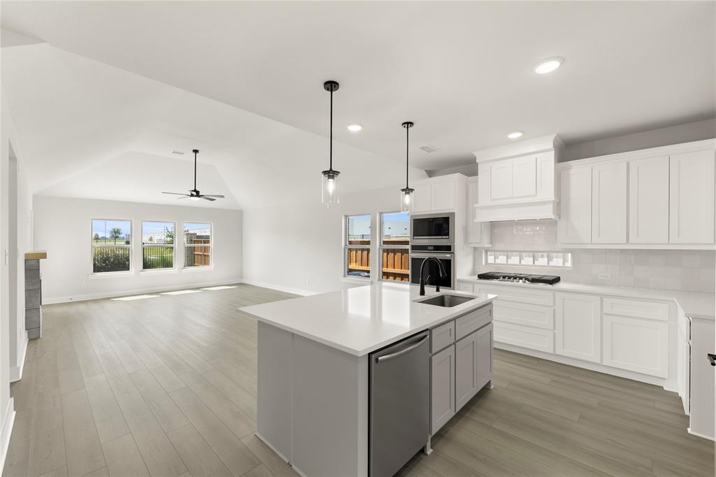 1344 Chisos Property Photo 9