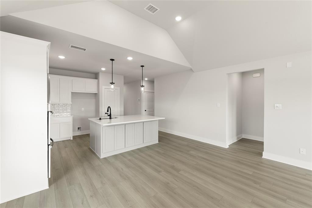 1344 Chisos Property Photo 11