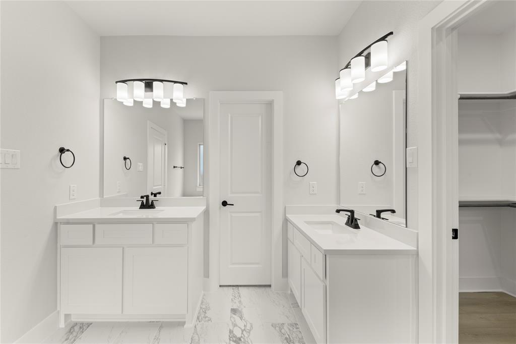 1344 Chisos Property Photo 17