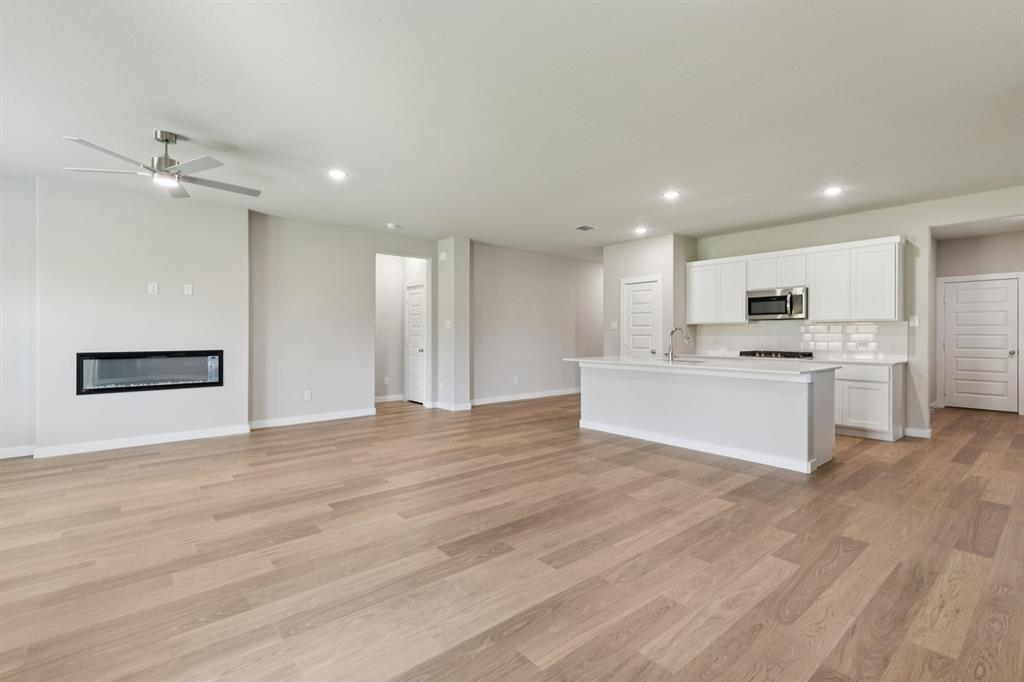 1000 Ocean Breeze Way Property Photo 11