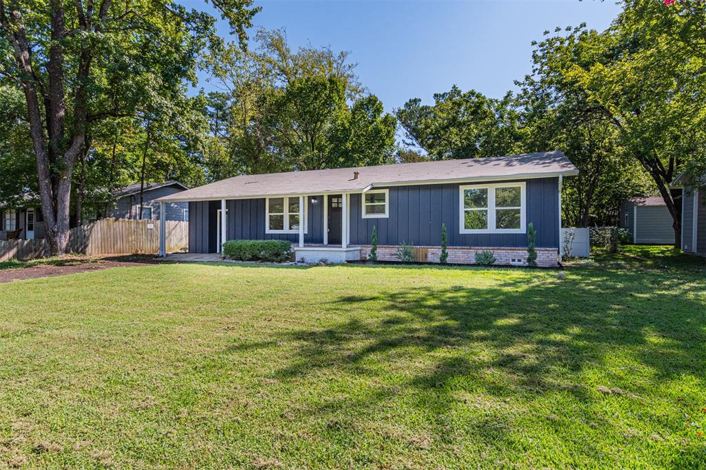 1024 Tower Street Property Photo 1