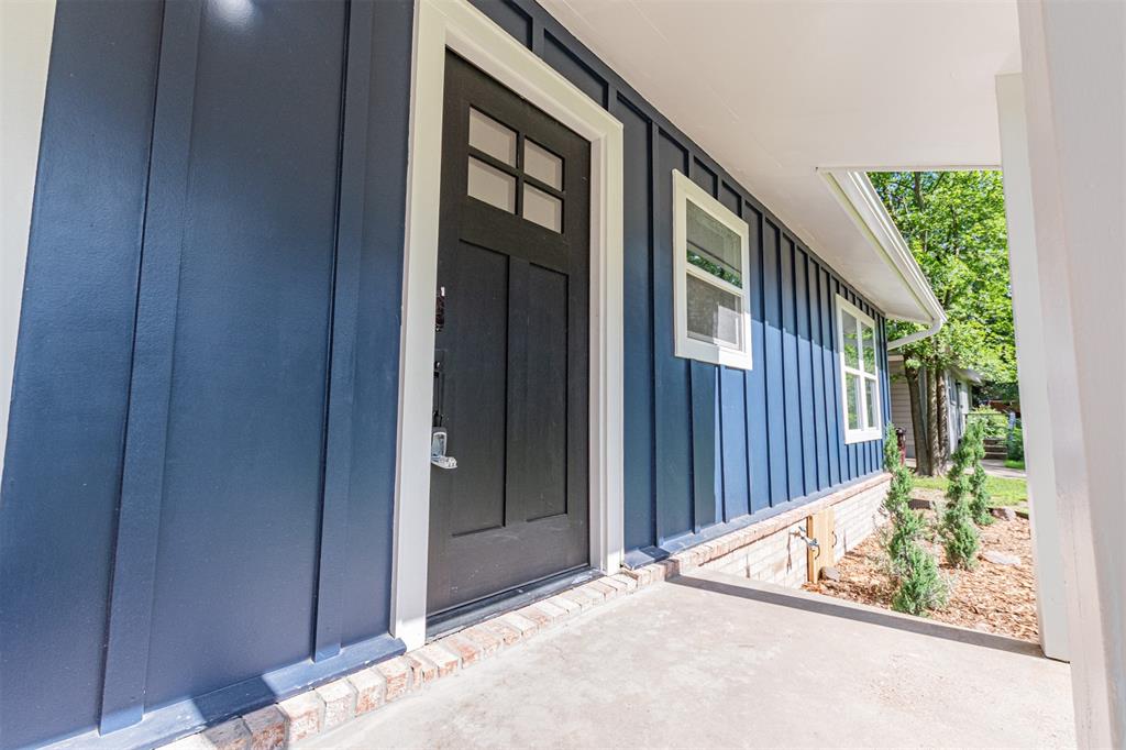 1024 Tower Street Property Photo 17