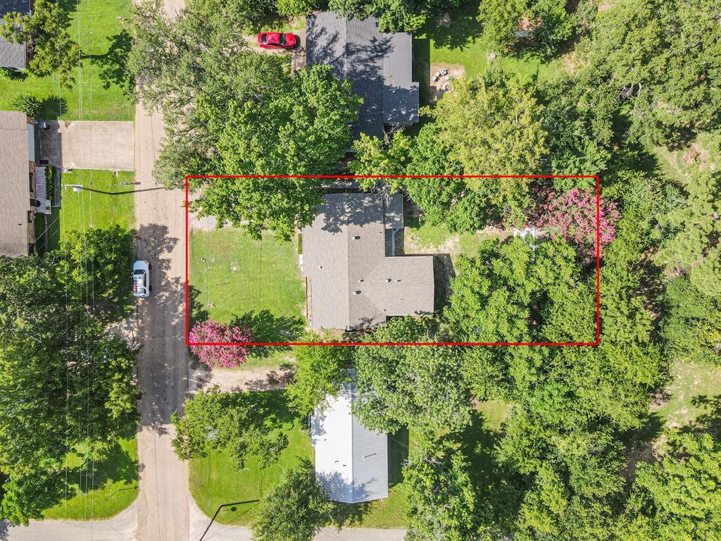 1024 Tower Street Property Photo 23