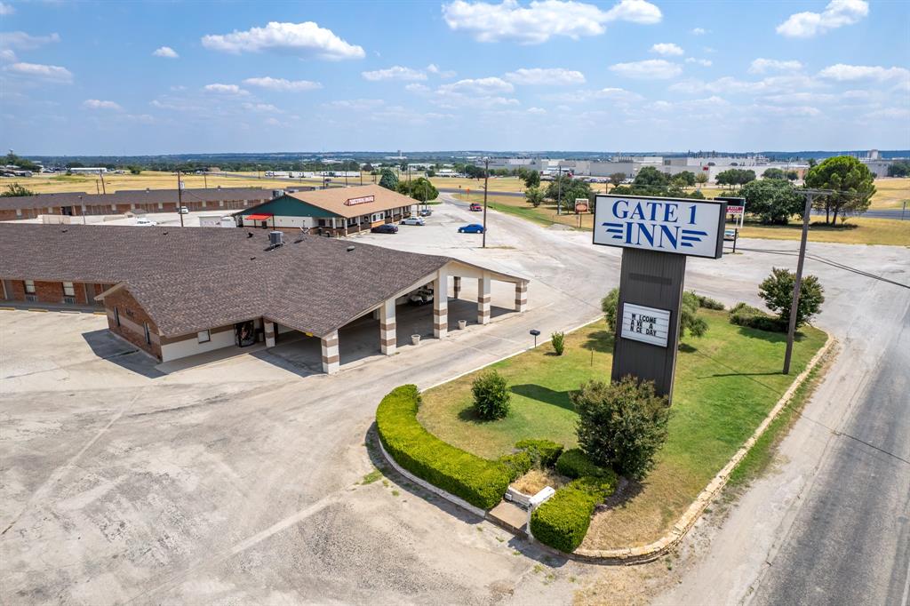 4410 Highway 377 Property Photo 2