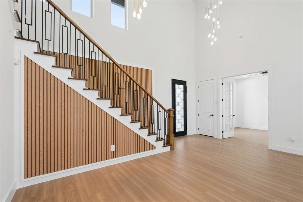 9008 Crosswind Drive Property Photo 9