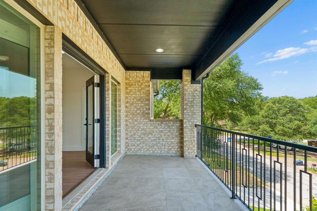 9008 Crosswind Drive Property Photo 26
