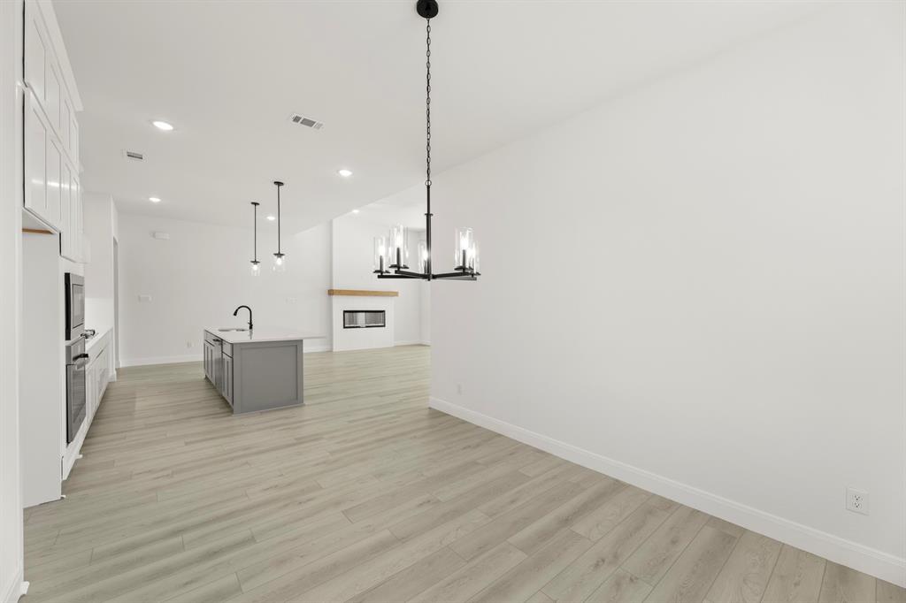 1034 Bingham Way Property Photo 12