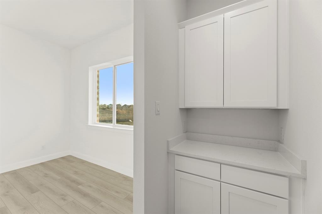 1034 Bingham Way Property Photo 13