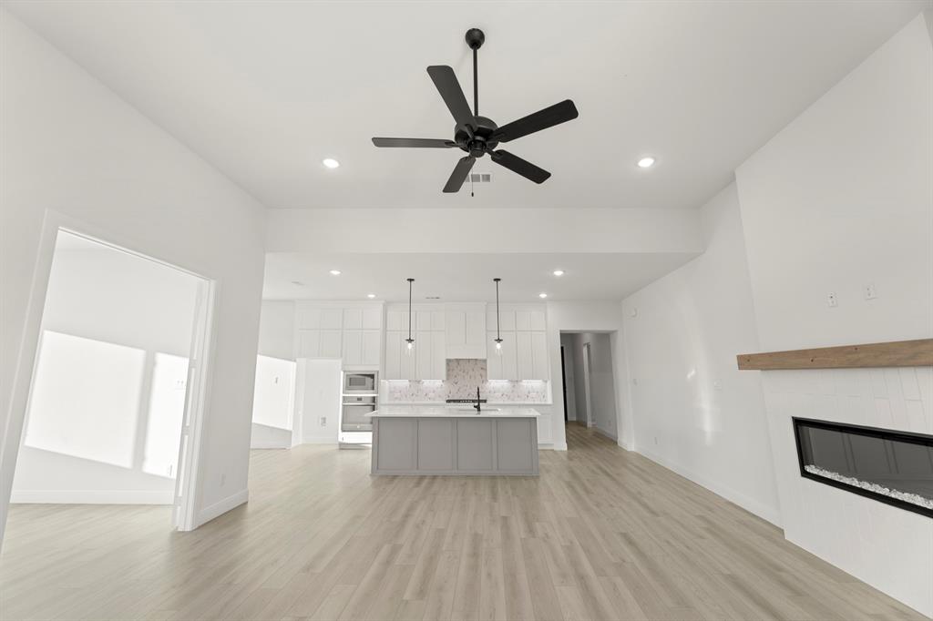 1034 Bingham Way Property Photo 19
