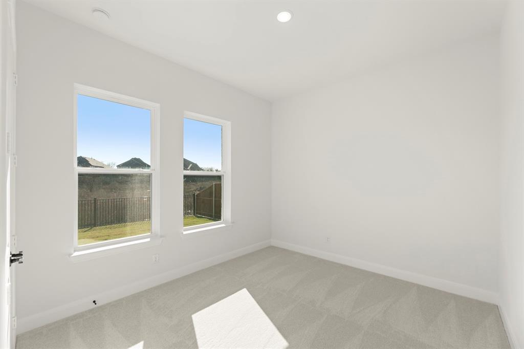 1034 Bingham Way Property Photo 23