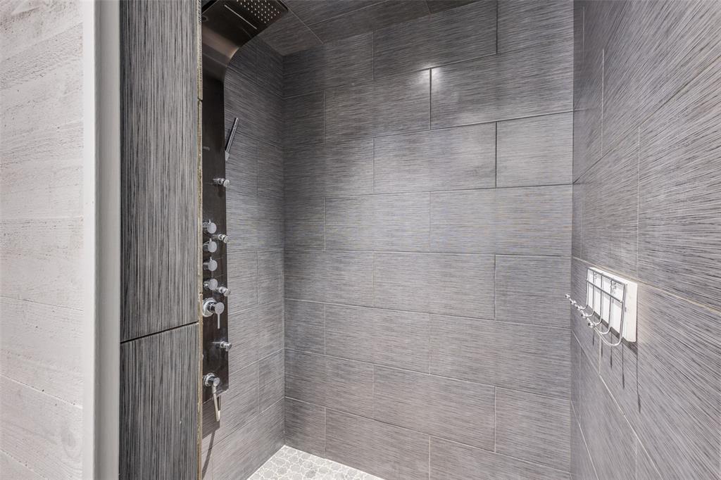 1001 Tanglewood Property Photo 15