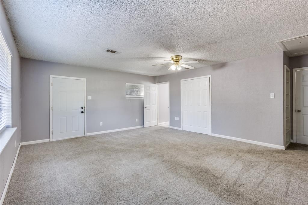 1001 Tanglewood Property Photo 20