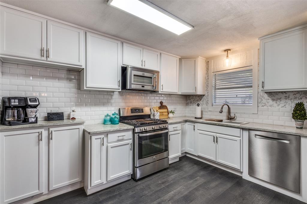 1001 Tanglewood Property Photo 25