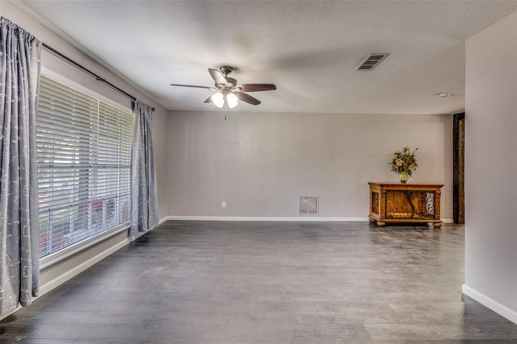 1001 Tanglewood Property Photo 27