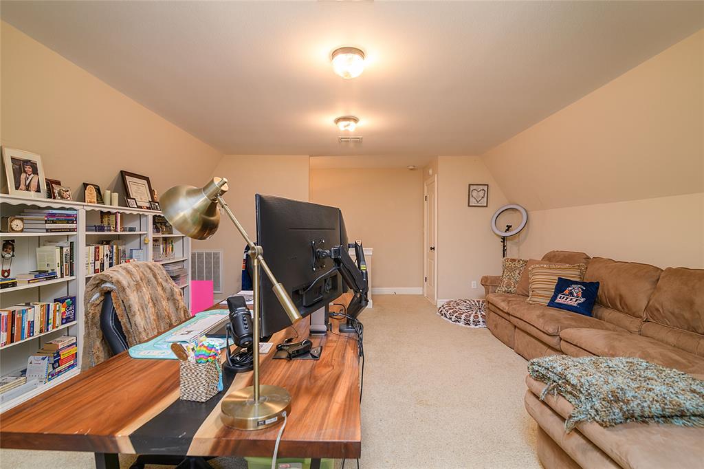 115 Eagle Bend Way Property Photo 23