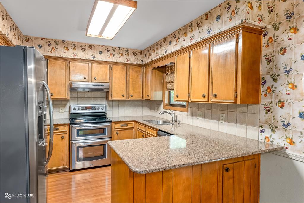 8104 Cardigan Way Property Photo 10