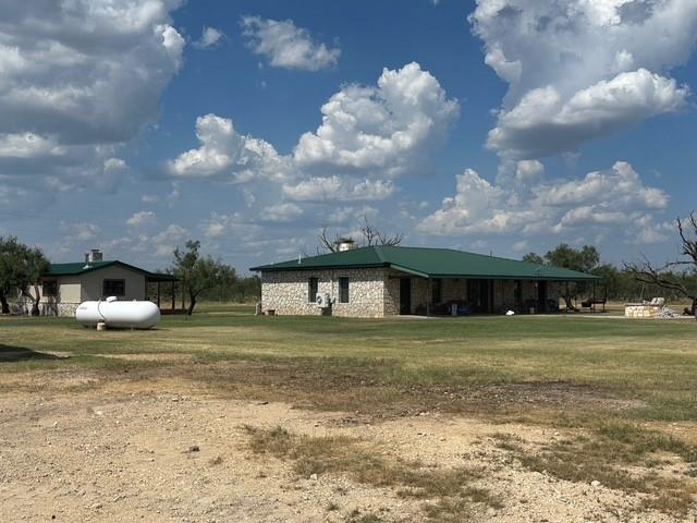 1815 Ranch Road 2597 Property Photo 32