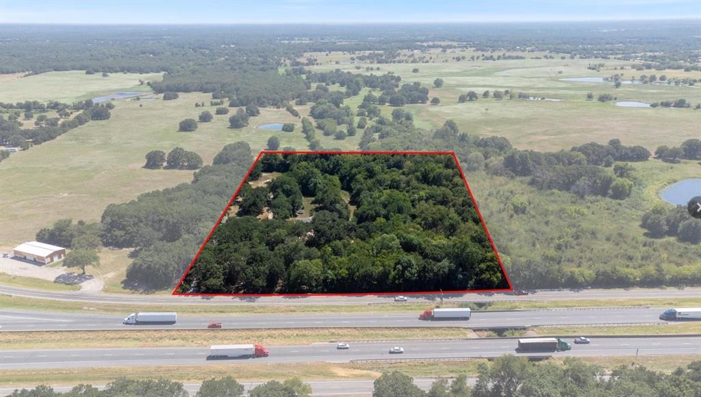 3511 Interstate Highway 30 Property Photo 2