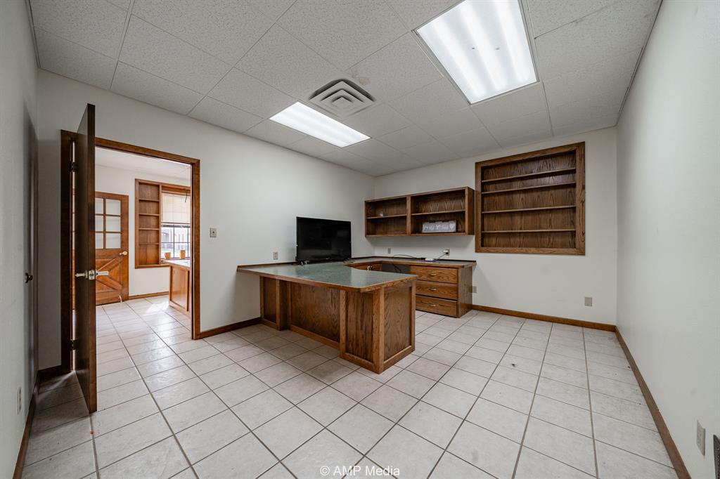 211 N Swenson Street Property Photo 4