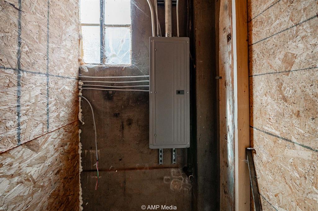 211 N Swenson Street Property Photo 14