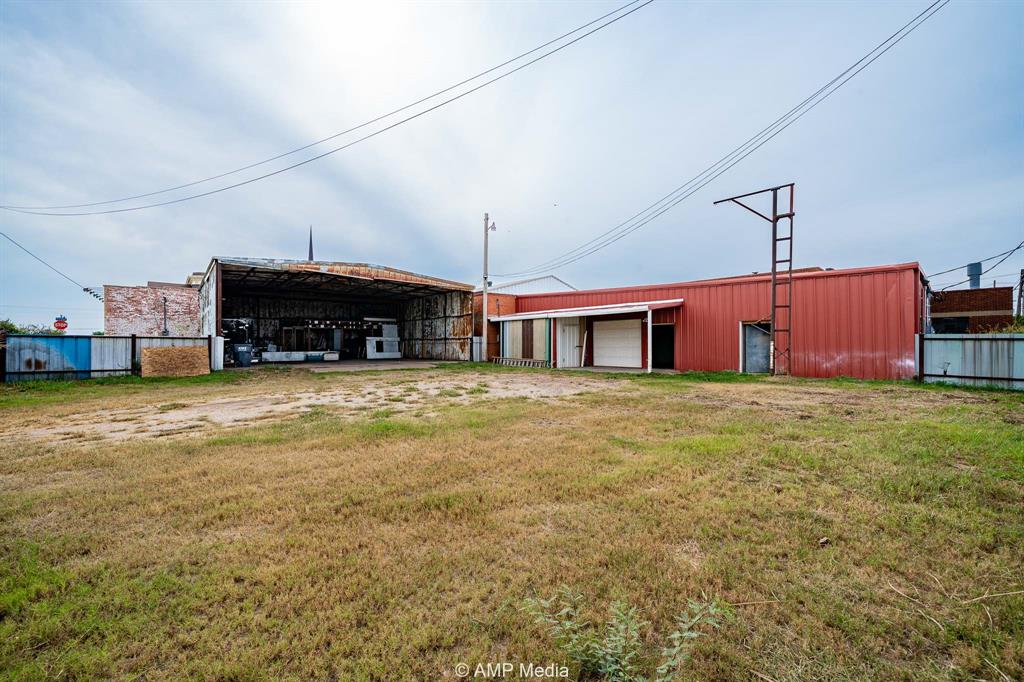 211 N Swenson Street Property Photo 17