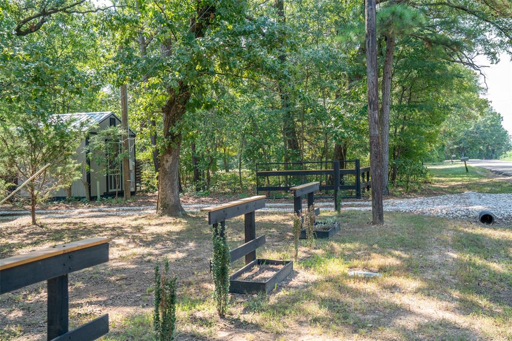 121 Cr 2201 Property Photo 3