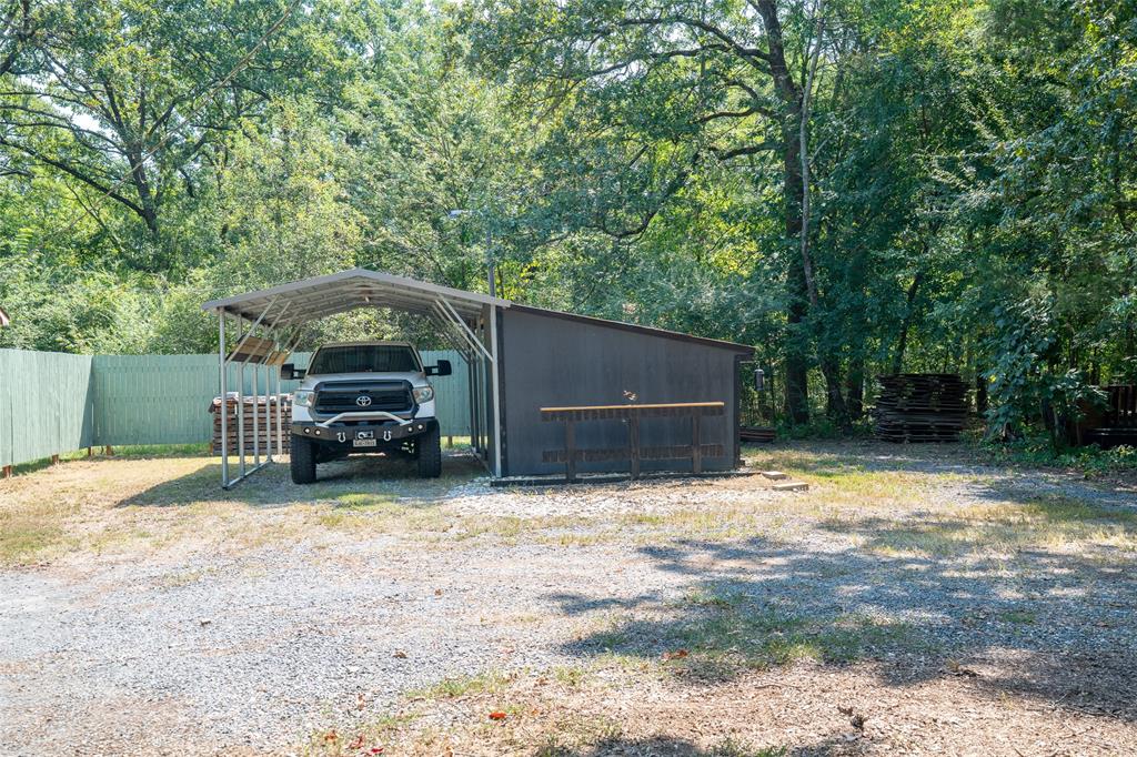121 Cr 2201 Property Photo 6
