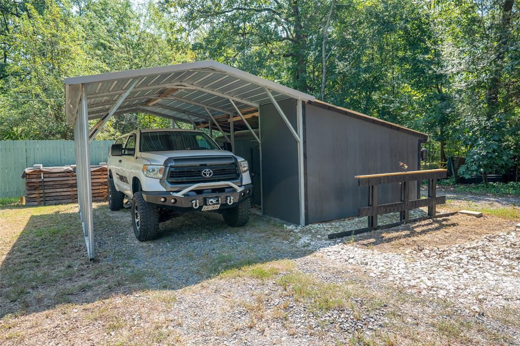 121 Cr 2201 Property Photo 16