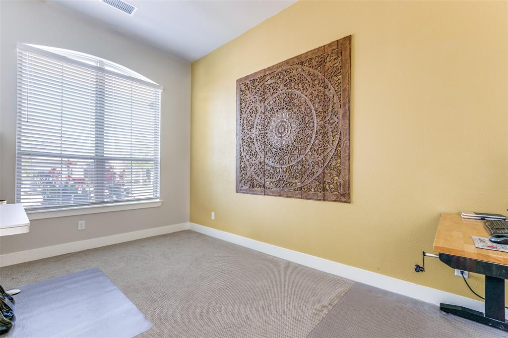 1904 Dappled Grey Avenue Property Photo 5