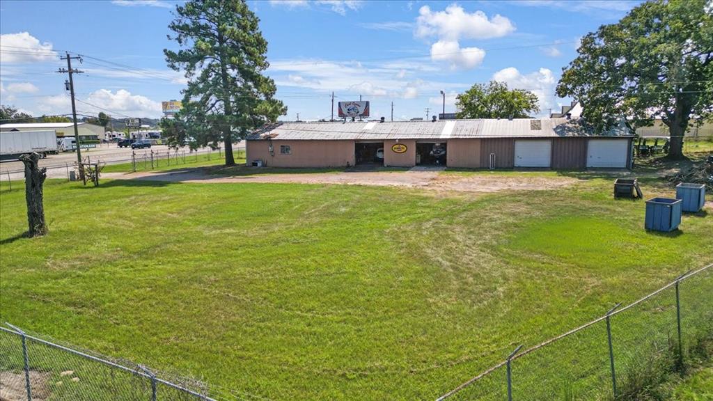 11041 Us Highway 69 Property Photo 1