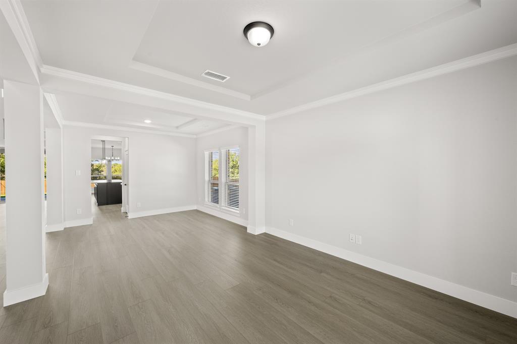 609 Hidden Lakes Property Photo 5