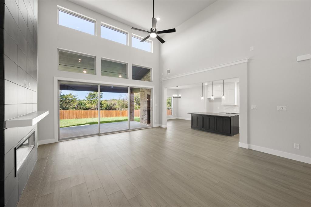 609 Hidden Lakes Property Photo 10