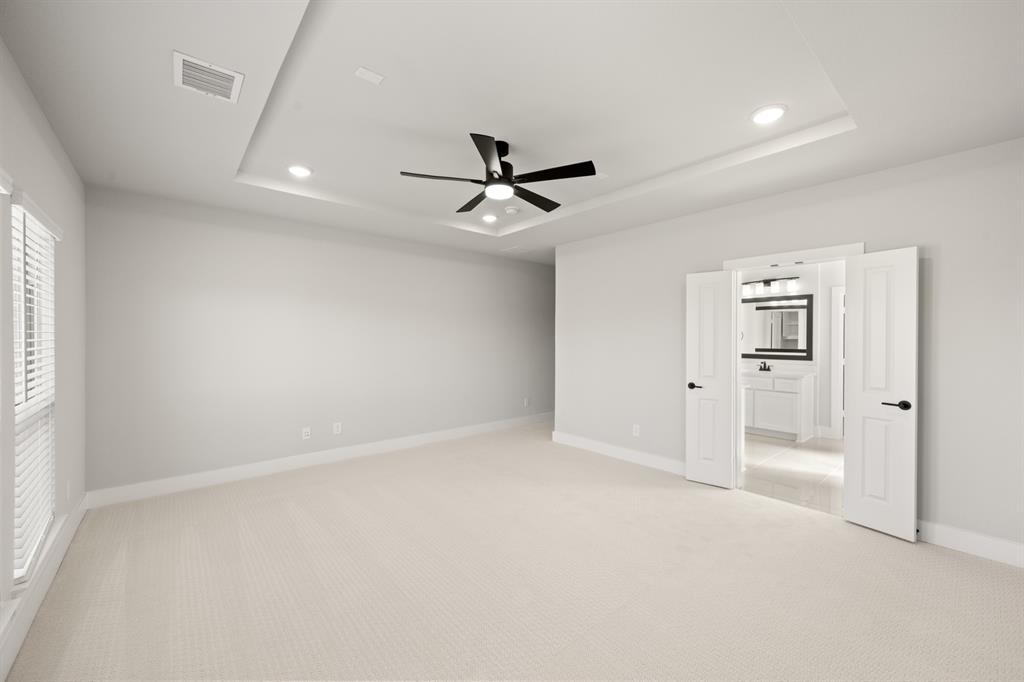 609 Hidden Lakes Property Photo 19