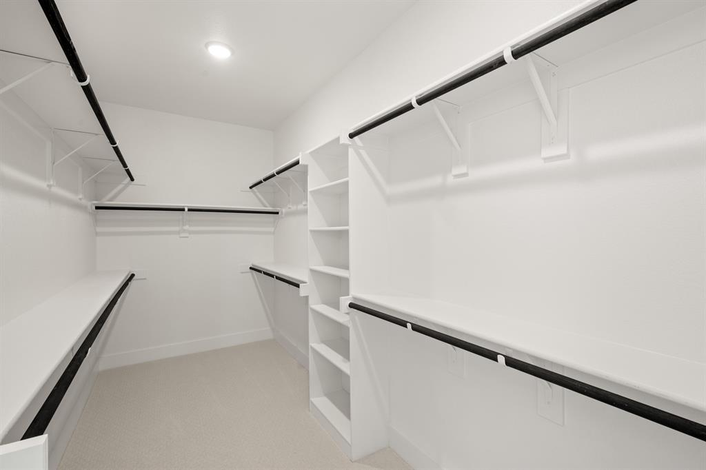 609 Hidden Lakes Property Photo 23