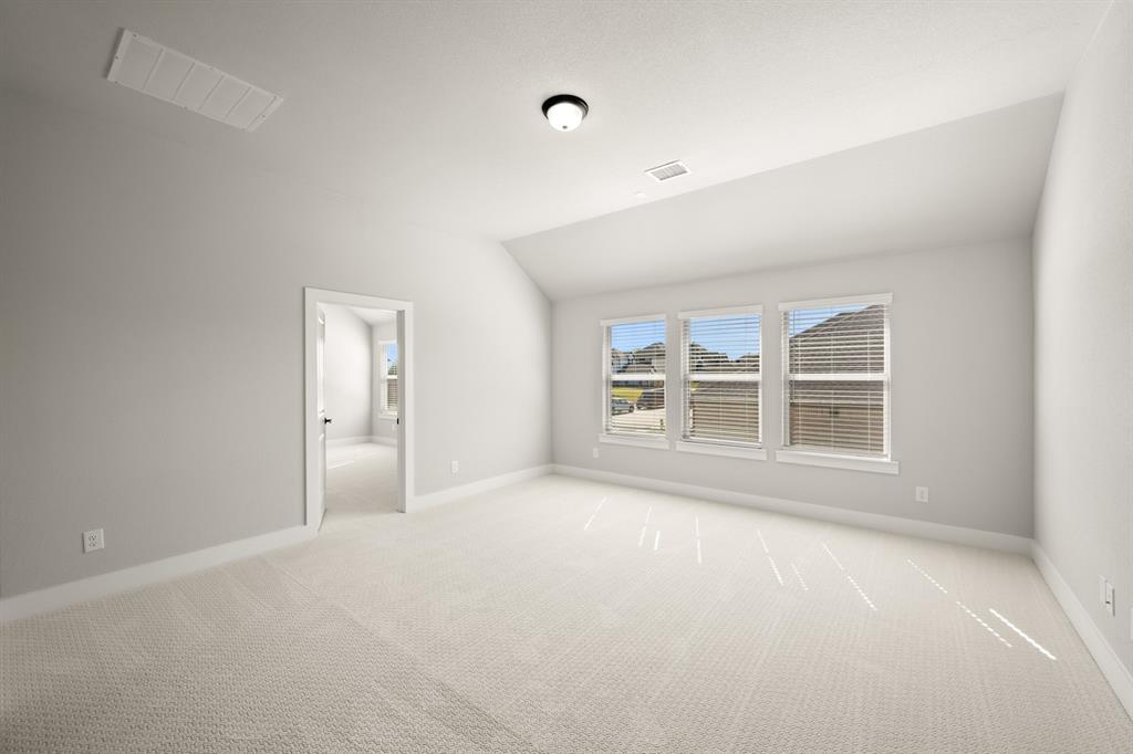 609 Hidden Lakes Property Photo 24