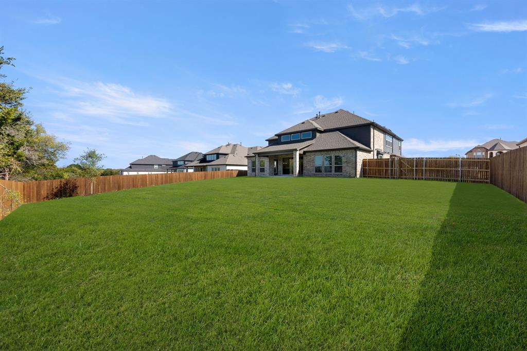 609 Hidden Lakes Property Photo 28