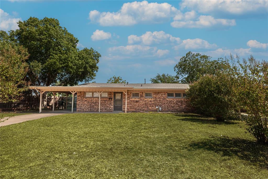 2809 Grand Avenue Property Photo 1