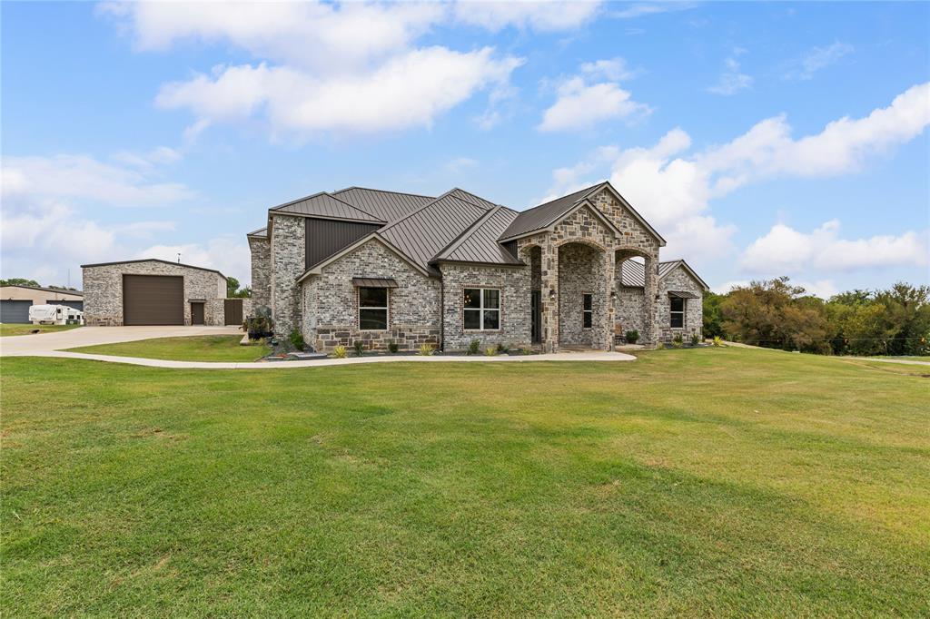 5705 Autumn Trail Property Photo 2