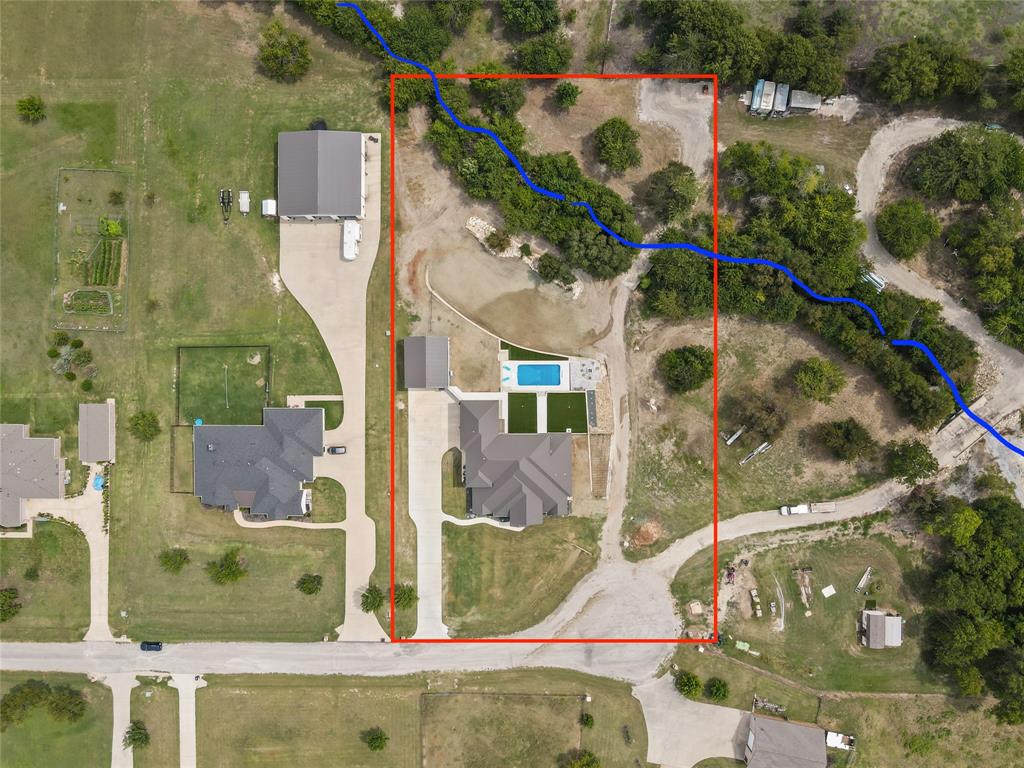 5705 Autumn Trail Property Photo 3