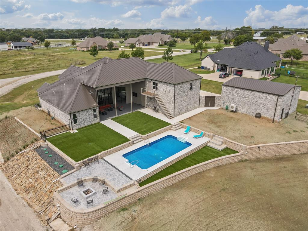 5705 Autumn Trail Property Photo 4